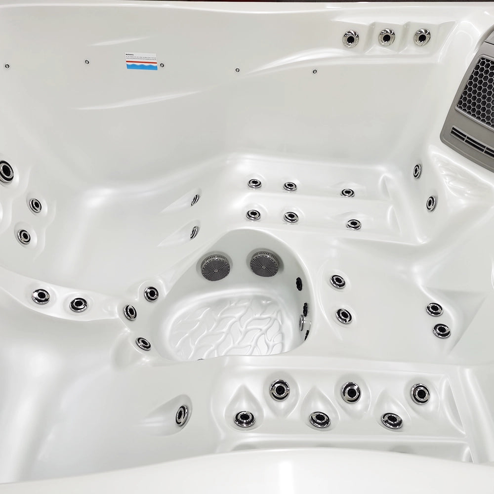 Centuraheat Kilimanjaro Luxury 3 Seater Spa Hot Tub - White